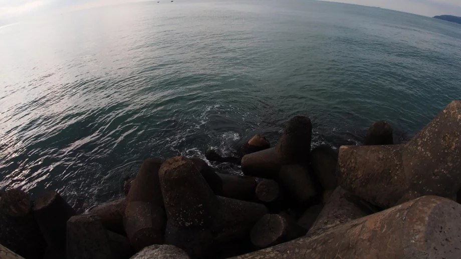 Черно море стана тюркоазено (Снимки)