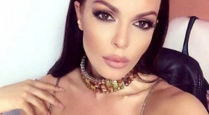 Галена си отряза косата (снимки)