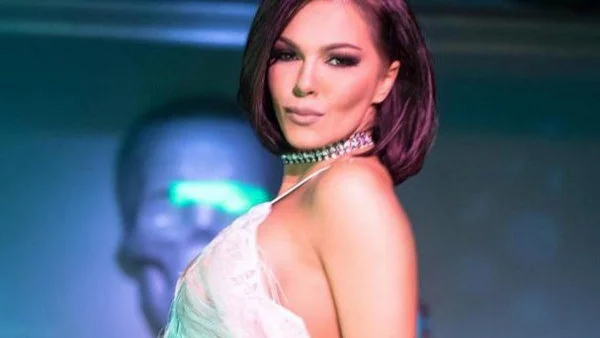 Галена показа малкия си син (снимки)