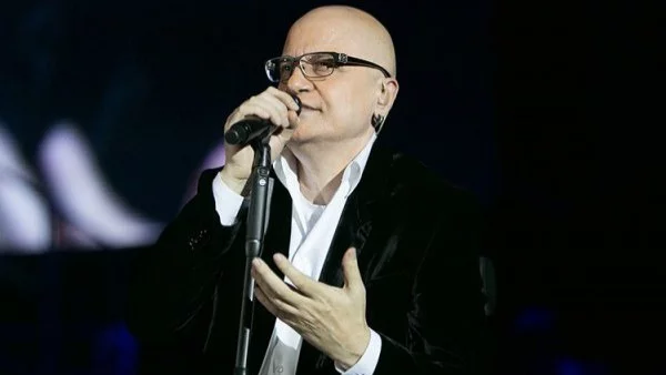 Оперираха Слави Трифонов