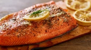 Сьомга в бял сос