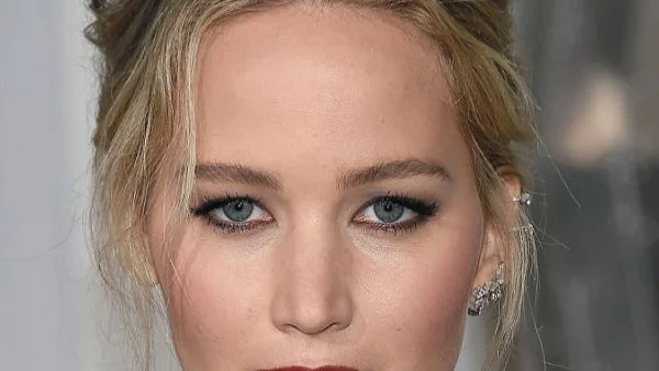 6 съвета за дамите с паднали клепачи 