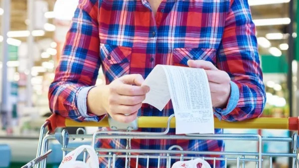Супермаркетите използват тези трикове, за да харчим повече