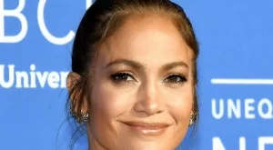 Двойничка на Джей Ло взриви интернет (снимки)