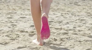 Залепващи се подметки за морето 