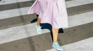 4 варианта как да носим миди полата си