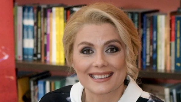Венета Райкова замества Николета в "Папараци"