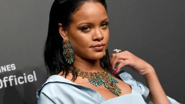 Риана се срещна с Макрон и жена му (снимки)