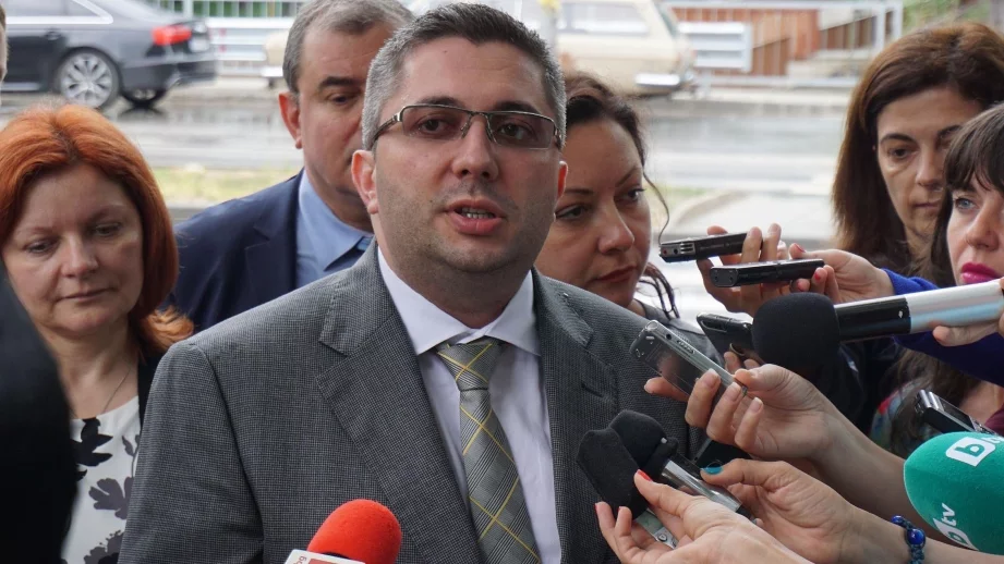 Нанков: Няма да има драстично поскъпване на водата 