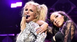 Бритни Спиърс гневно: Не пея на плейбек