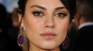 Унизиха Мила Кунис в родината й Украйна