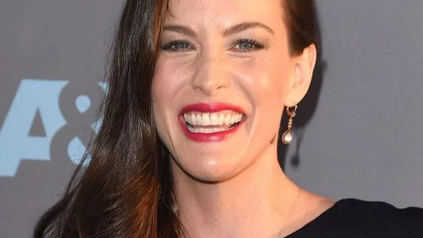 Лив Тайлър отпразнува 40 години (снимки)