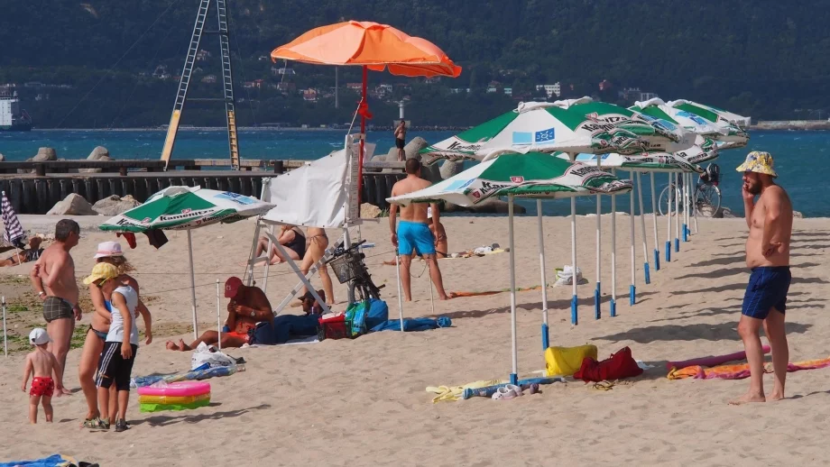 Туристи настояват да се ограничи нудизма по родното Черноморие