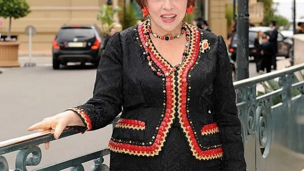 Джина Лолобриджида навършва 90