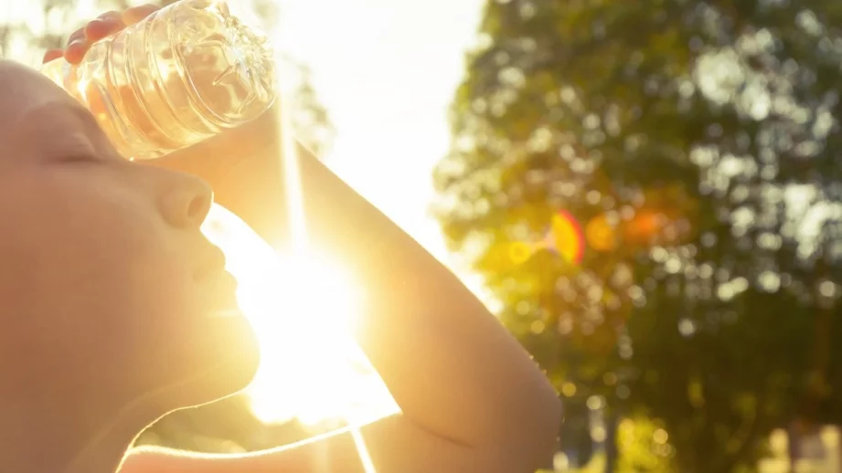 Разликата вътре и навън в жегите не трябва да е над 5 градуса