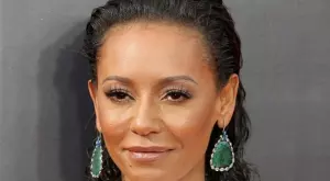 Дъщерята на Мел Би от “Spice Girls” е копие на майка си (СНИМКИ)