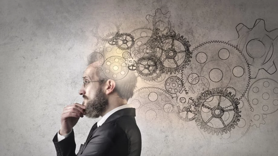 Топ 10 мъжки и топ 10 женски имена на гении