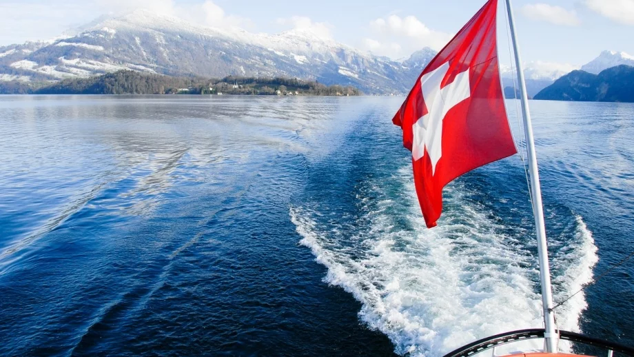 Защо българите и румънците се втурнаха към Швейцария?