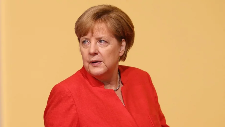 Меркел не изключва провал на преговорите за Brexit 