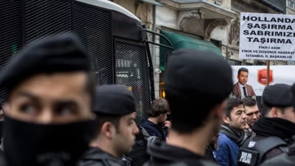 Турските власти започнаха спецоперация срещу ПКК в Диарбекир