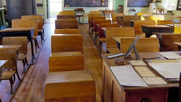 Отново на училище...без училището?