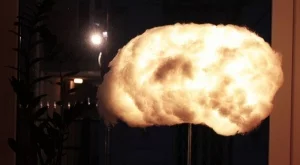 Най-умната лампа-облак 