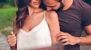 Намерете мъж, който се влюбва във вас всеки ден