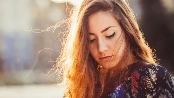 Страховете на необвързаните жени