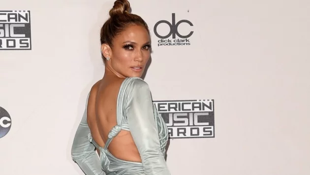 С какви тренировки звездите поддържат форма?