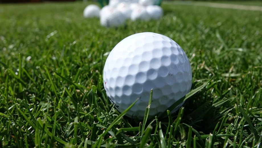 Знаете ли защо топките за голф имат вдлъбнатини?