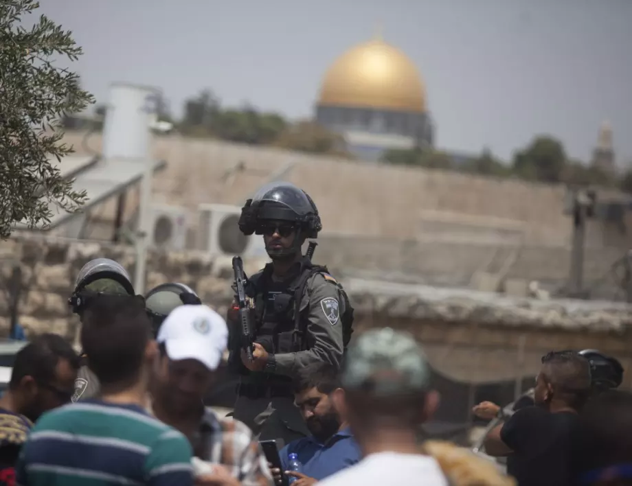 Заради "Омикрон": Израел затваря границите си напълно 