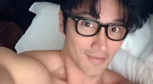 Не може да познаете на колко години е този мъж (снимки)