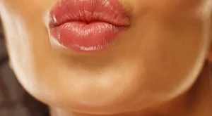 5 лесни трика за по-пищни устни