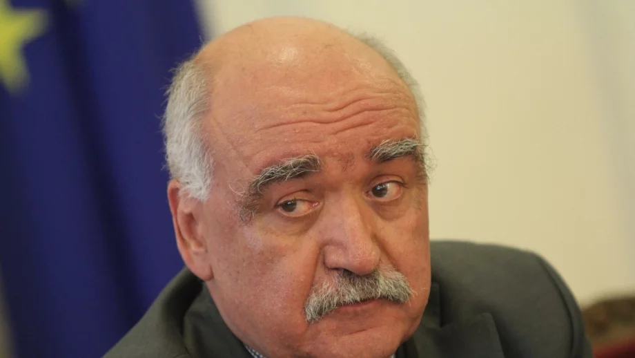 Здравната комисия подкрепи освобождаването на шефа на НЗОК