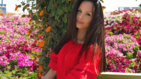 Мис България 2002 се омъжи (снимки)