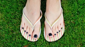 Не носете често джапанки. Вредно е