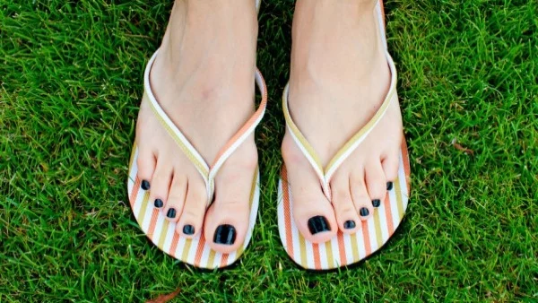 Не носете често джапанки. Вредно е