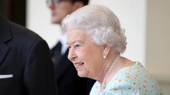 Законът за Brexit бе подписан от Елизабет II