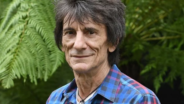 Рони Ууд: Имам рак на белите дробове