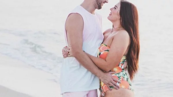 Мъж с мило послание към пищната си съпруга