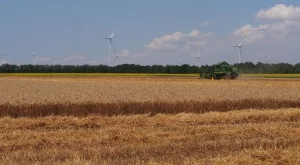 Продукцията в селското стопанство намалява с 2%