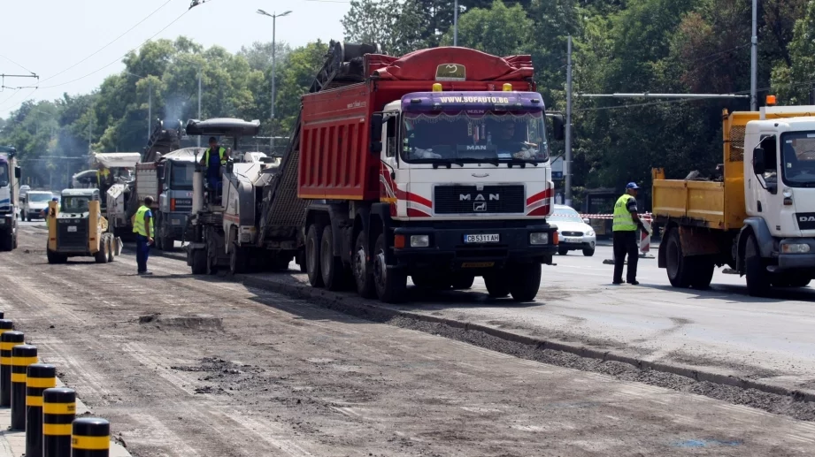 Пускат движението по ремонтираната част на Орлов мост на 20 август