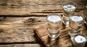 Топ 10 нискокалорични алкохолни напитки за здравословен начин на живот