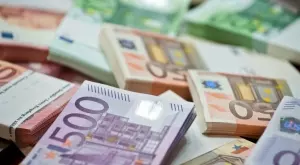 2017/08/17/0886495001502975125