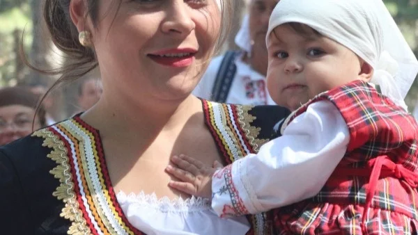 Красотата на българската носия (снимки)