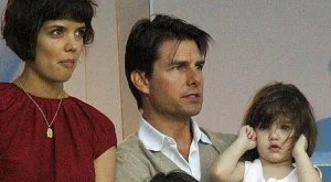 Вижте порасналата дъщеря на Кейти Холмс и Том Круз (снимки)