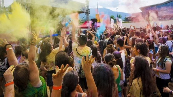 Безплатен "Фестивал на цветовете" в София