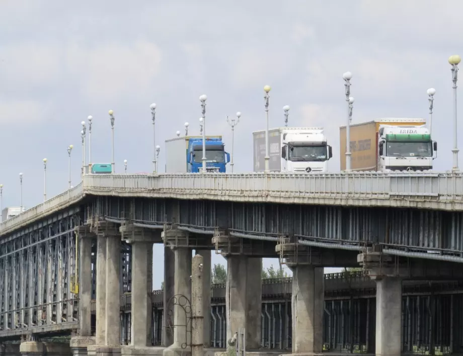 От юни ферибот Русе - Гюргево ще разтовари трафика по Дунав мост