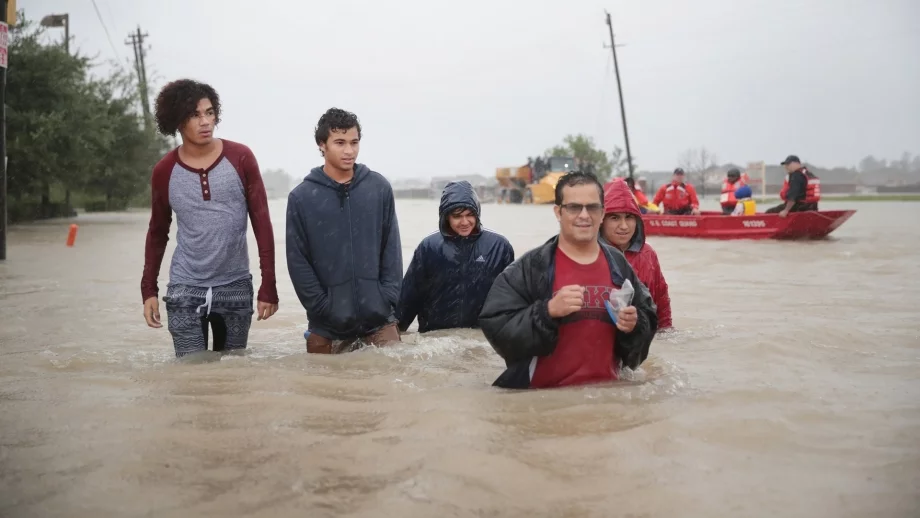 "Харви" е нанесъл загуби за милиарди долари