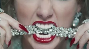 Тейлър Суифт счупи рекорди с новия си хит